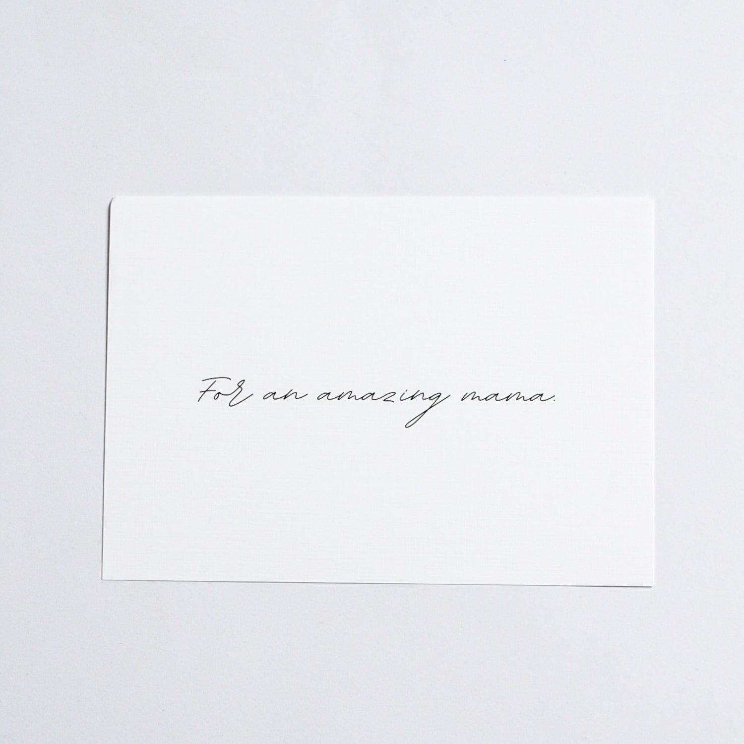 Schöne Grußkarte für Mama mit den Worten "For an amazing mama".
