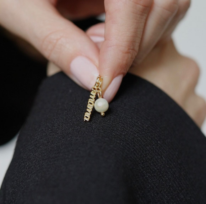 Pearls of mother MAMA Charms Ohrringe x Ann-Kathrin Hellge Geschenk vergoldet